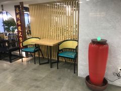 等位区-老苏州大客堂·苏帮菜·松鼠桂鱼·苏州传统小吃(观前街人民商场店)