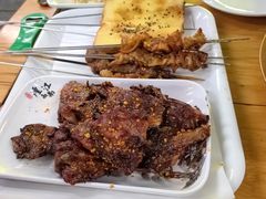 -铭记烧烤制作社•吊炉乳鸽 延吉冷面