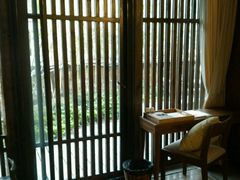-田园东方蜜桃村的田野营地