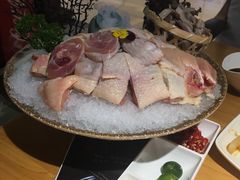 -洪氏嗨捞·广东猪肚鸡·椰子鸡火锅(西咸万象城店)