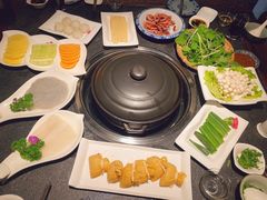 -大匠工房古船木艺术餐厅·猪肚鸡专门店(长白仙岛店)