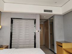 -悦季酒店(广州三元里地铁站店)