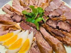 -潮界(LU·ONE凯德晶萃广场店)