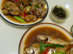 -鑫悦楼煎蟹·16年海鲜大排档