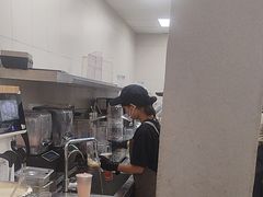 -喜茶(上海淮海中路渔阳里店)
