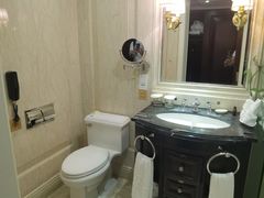 -茂名熹龙国际大酒店(人民广场高铁站店)