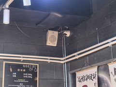 -愉肴麻辣香锅(中山路店)