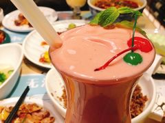 草莓奶昔-贝贝龙虾·音乐餐厅(昌平东关店)