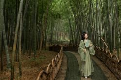 -一揽芳华汉服旗袍体验馆(拙政园店)