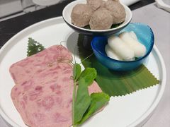 -红鼎豆捞·非遗鲍皇汤火锅(宝丰路店)
