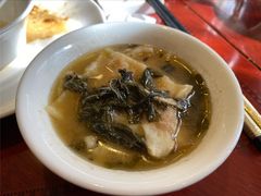 芝麻叶水上漂-武当山老营国际饭店