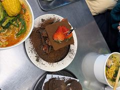 -W COLLECTIVE  DESSERT SHOP
