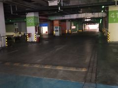 -伟东·乐客城-停车场