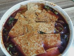 -老字号杨坡红油米线腊汁肉夹馍(东四道巷店)