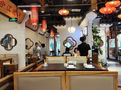-万重锦·人文川菜馆(骡马市店)