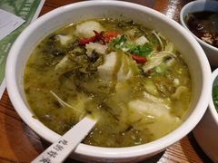 -渝是乎川渝小炒(新世界百货望京店)