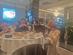 -万龙洲海鲜(大兴绿地缤纷城店)