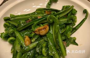 Stir-fried Taiwan Water Spinach Leaves