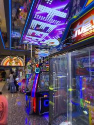 -卡通尼乐园(景枫中心店)