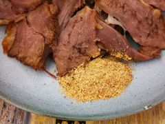 -衡哥肉铺