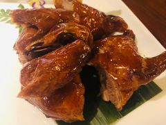 脆皮乳鸽-燕郊烧鸽子(广安路店)