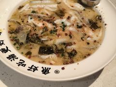 -江渔儿酸菜鱼(奥园广场金发购物中心店)