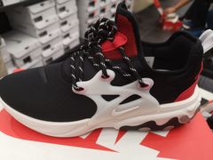 -NIKE上海青浦优选体验店