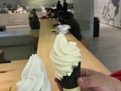 -喜茶(杭州滨江宝龙店)