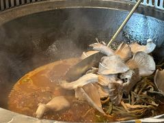 -挂旗柴锅鸡(蚌山区嘉年华店)