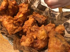 -BHC炸鸡(明洞总店)