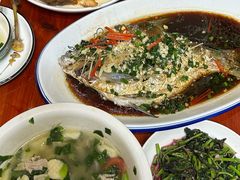 -芦茨金富饭庄·25年老字号·专做稻草鸡