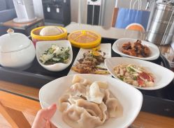 -爱陪伴尊享月子中心(国际店)