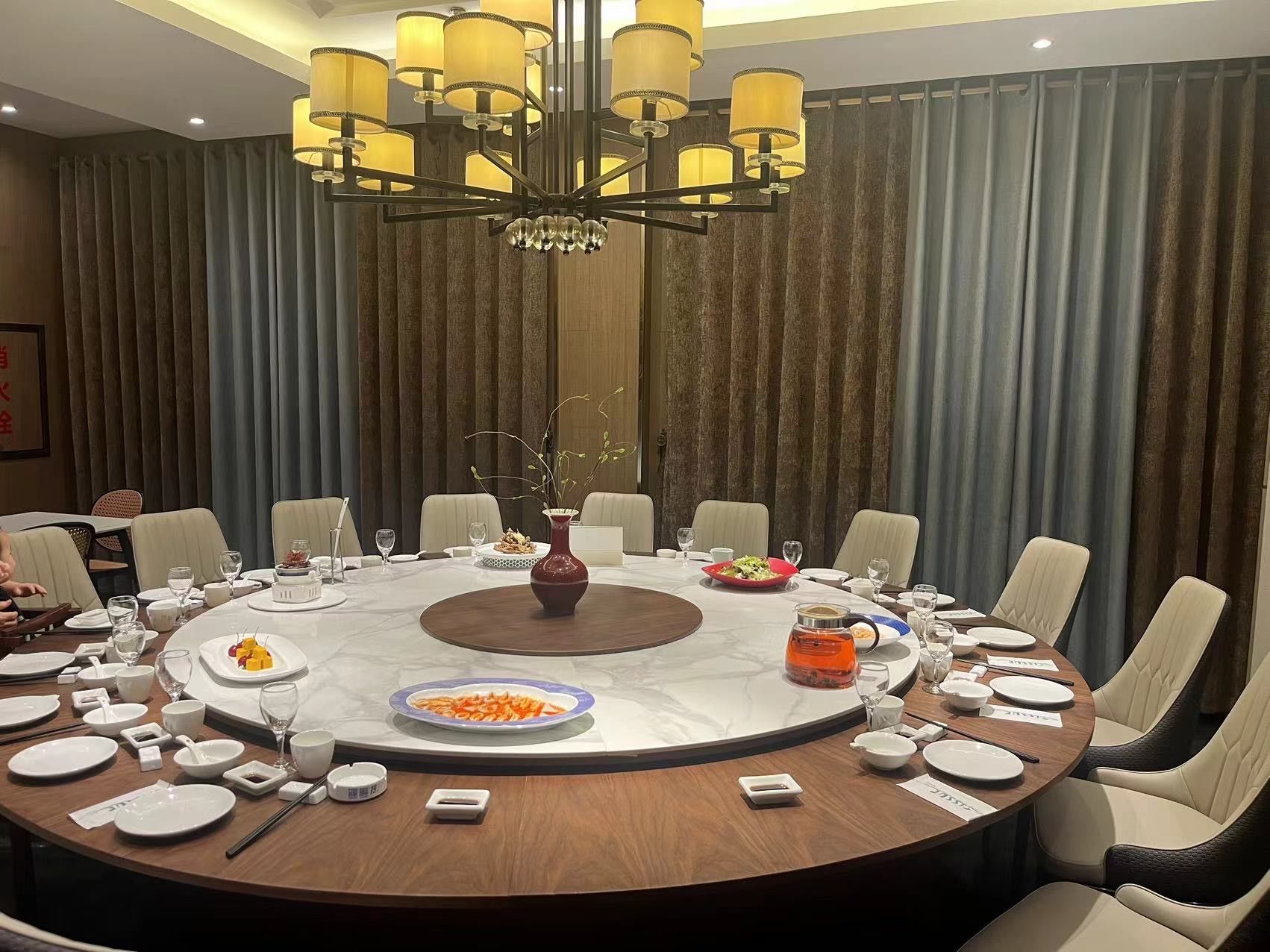 15个人的大包厢