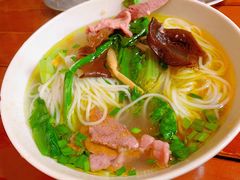 生包三鲜米线-越洋肖氏老米线(杨家坪店)