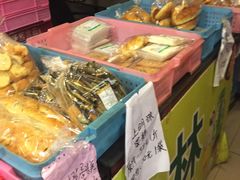 -黑森林饼皇(石龙路总店)