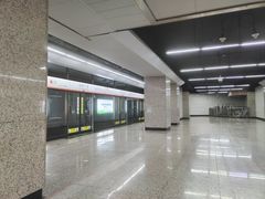 -人民广场(地铁站)