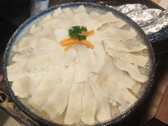 -左庭右院鲜牛肉火锅(金山万达店)