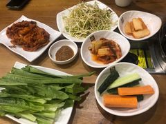 -喇喇排骨火锅·传统韩式脊骨汤(望京西园总店)