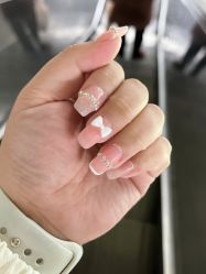 -莉娜美睫·穿戴甲