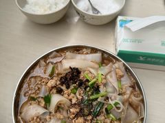 -正宗杨记普洱酸醋米线(总店)