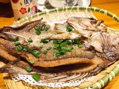 生煎海鲈鱼-丁记盐蘸牛肉·新杭菜(河东路店)
