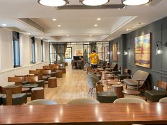 大堂-星巴克臻选(广州沙面店)