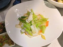 -荟廷·晶萃(陆家嘴尚悦湾店)
