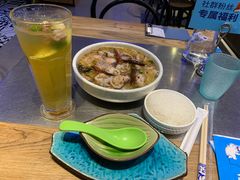 麻辣酸菜鲈鱼-鱼库·不仅是一家烤鱼店(车公庙店)