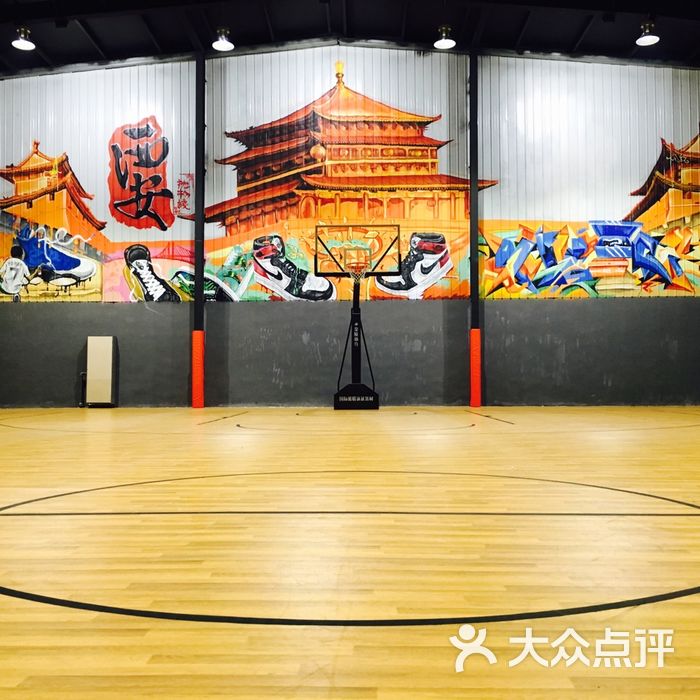 抛物线篮球公园