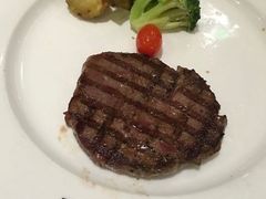 -斗牛士牛排餐厅(嘉里汇店)