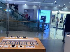 -Apple授权专营店(宝山万达店)