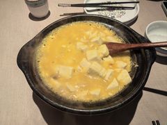 蟹黄瑶柱滑豆腐-顺鹅季·非遗烧鹅(六道口店)