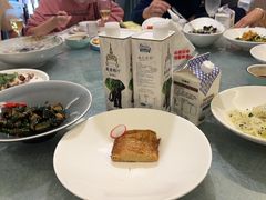 -侬佳蒸菜馆(听潮店)