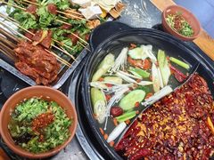 -灌县老妈砂锅串串香(万科红生活广场店)